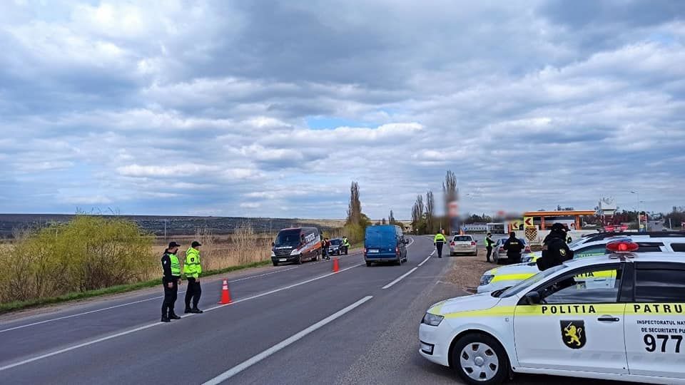 В субботу полицейские остановили 13 пьяных водителей.