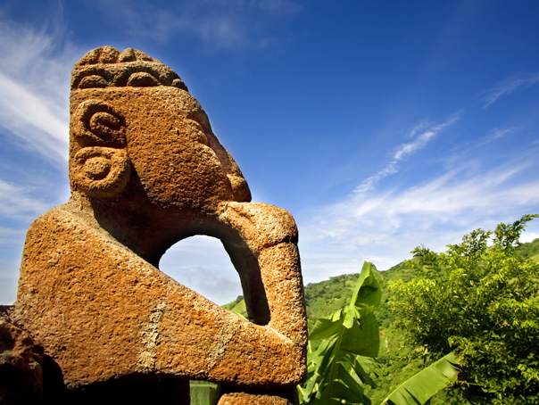 După ani de privaţiuni, o secetă, care a durat aproape un secol, din 1020 e.n. până în 1100 e.n., a pecetluit definitiv destinul civilizaţiei maya.