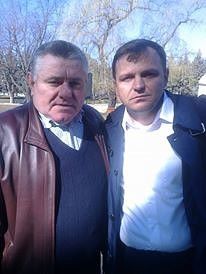 Человек, считающий русский язык свинским, является активным сторонником партии Нэстасе.