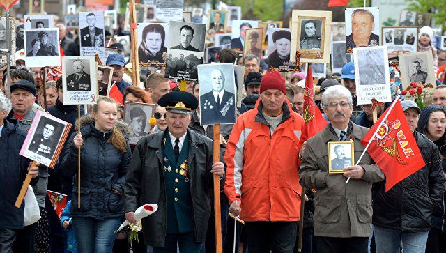 В Минске намерены провести акцию "Бессмертный полк" несмотря на запрет.