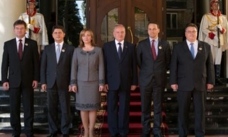 Cei patru miniștri de Externe au fost decorați cu „Ordinul de Onoare”.