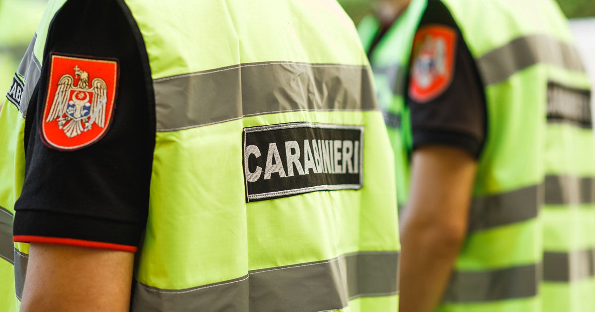 Doi bărbați căutați de Poliție, identificați și reținuți de carabinieri.