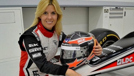 Sportiva a suferit un accident foarte grav în luna iulie a anului trecut, pe când era pilot de teste la Marussia.