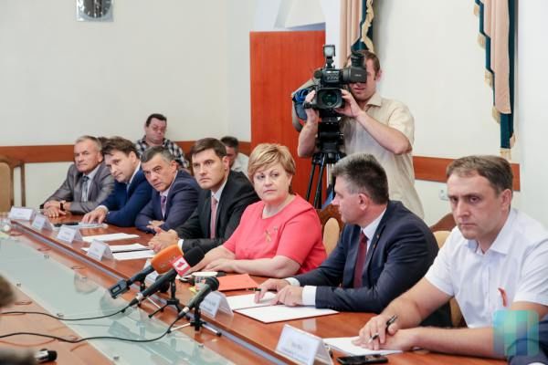 Vadim Krasnoselski a vorbit despre necesitatea armonizării legislației transnistrene cu cea din Rusia.