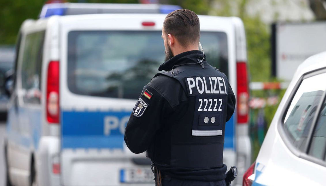 Полиция ФРГ расследует отравление двух россиян на мероприятии Ходорковского.