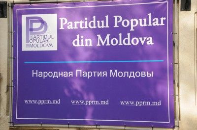 9% dintre persoanele chestionate sînt nemulţumite de indemnizaţiile mici, iar 8 – de ajutoarele sociale insuficiente.