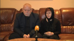 Убитые горем родители - Лидия и Нае-Симион Плешка просят сына вернуться домой.