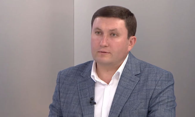 Депутат от БКС Владимир Односталко.