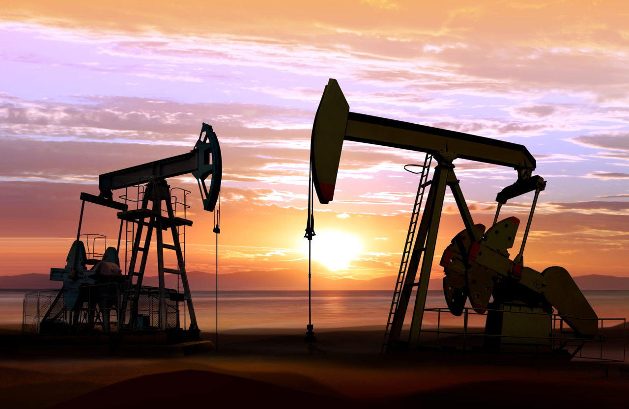 Саудовская Аравия и Россия сокращают добычу нефти в ожидании повышения мировых цен.