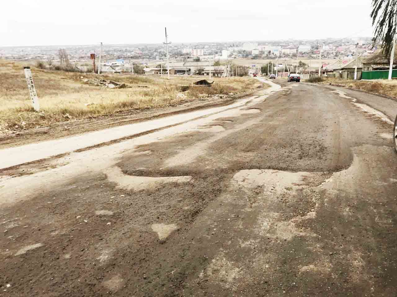 Улица Танкистов в Комрате стала "испытательным" полигоном для водителей.