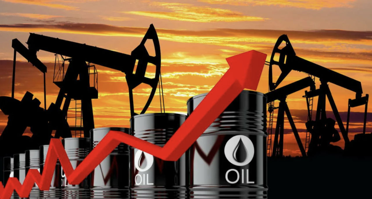 Цена на нефть Brent превысила отметку в 115 долларов за баррель.