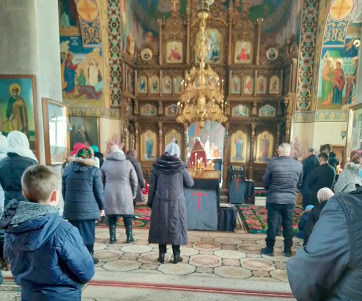 Литургии с присутствием прихожан прошли в некоторых церквях Хынчештского района.