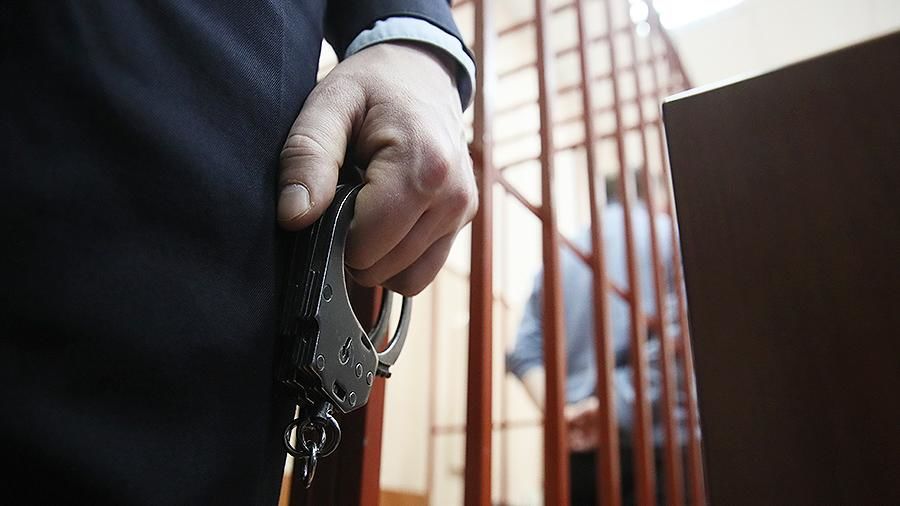 Полицейский, подозреваемый в смертельном наезде на женщину, арестован на 30 суток.