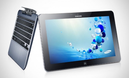 Ca parte din strategia ”Smart PC”, sud-coreenii vor lansa pe piață un ultrabook cu ecran de 13 inchi, Series 5 Ultra Touch Windows 8. 