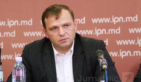 Андрей Нэстасе отметил, что и Национальный центр по борьбе с коррупцией играет на руку Плахотнюку.