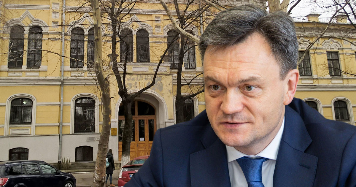 Речан о передаче здания Национальной библиотеки: Там старым книгам небезопасно.