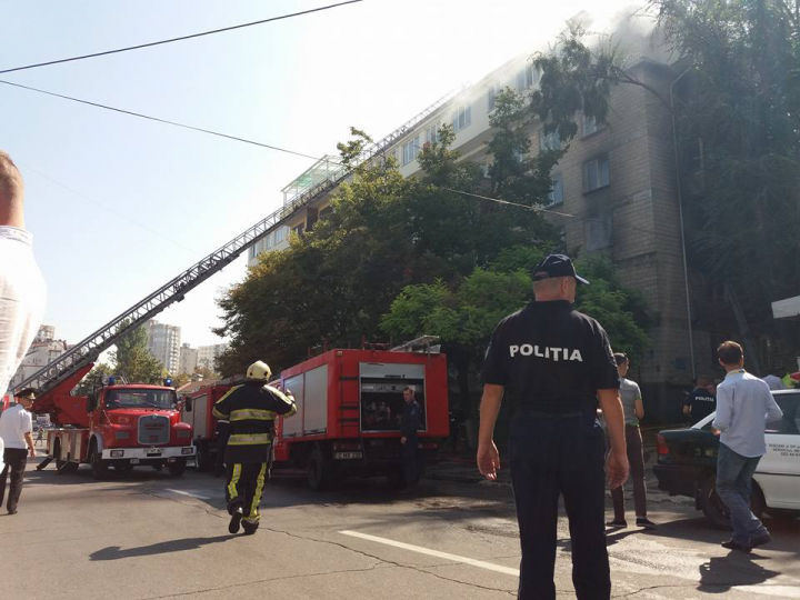 S-a stabilit cauza incendiului din strada Coșbuc. Cine e vinovat