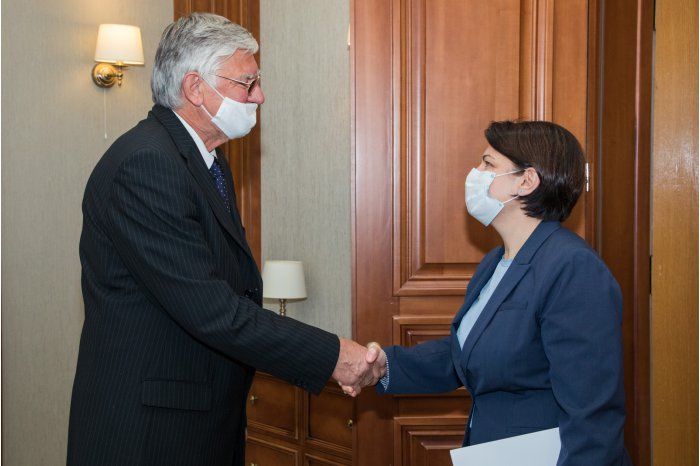 Премьер-министр Наталья Гаврилица провела встречу с послом Венгрии.