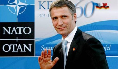 Secretarul-general al NATO, Jens Stoltenberg, a recunoscut în biografia sa că a fost curtat de KGB în tinereţe.  Foto: huffingtonpost.ca