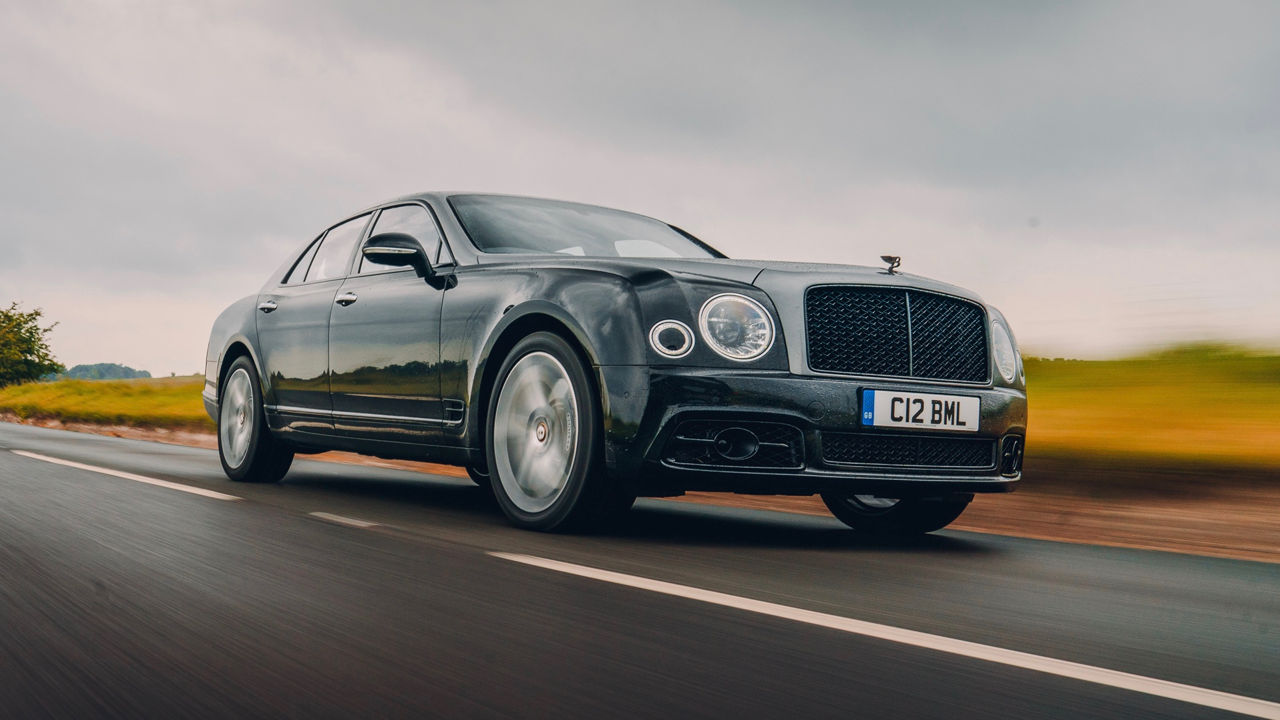 На продажу выставили люксовый Bentley Карла III