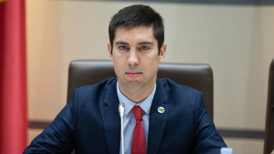 Депутат PAS Михай Попшой.