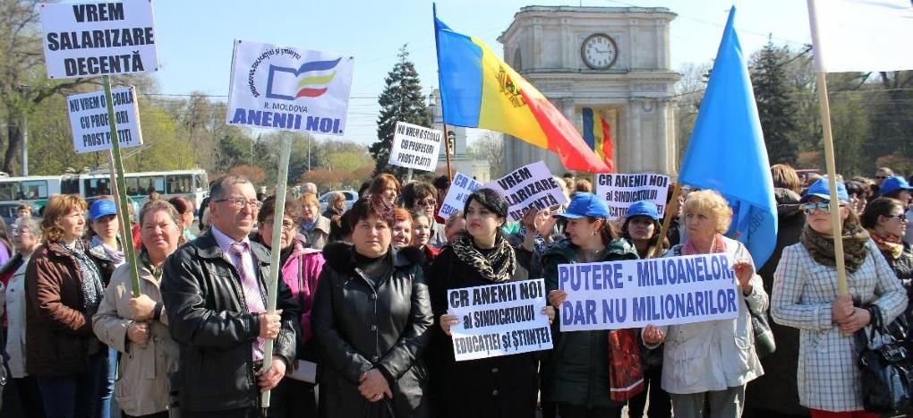 Sindicaliștii din educație anunță proteste timp de 4 zile. Foto: crimemoldova.com