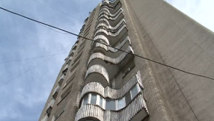 Oamenii legii au deschis o anchetă şi examinează versiunea unui suicid.