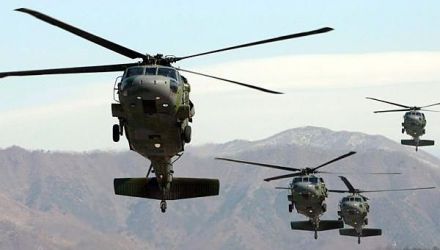 Statele Unite, aliate ale Coreei de Sud în timpul războiului Coreei (1950-1953), are dislocaţi 28.500 de militari peteritoriul acestei ţări.