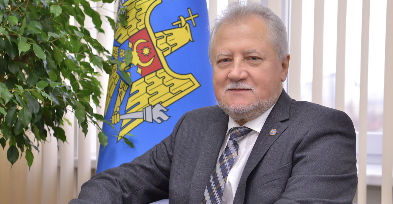 Глава НАРЭ в 2023 году получил зарплату почти в 1,4 млн леев: 115 000 в месяц.