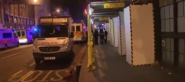 Doi morți după o luare de ostatici, în Melbourne. 