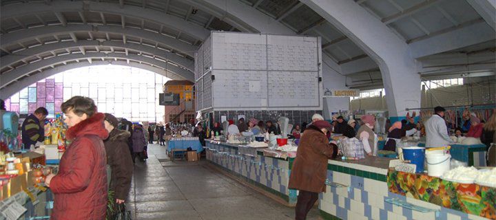 В Бельцах началась реконструкция территории вокруг центрального рынка.