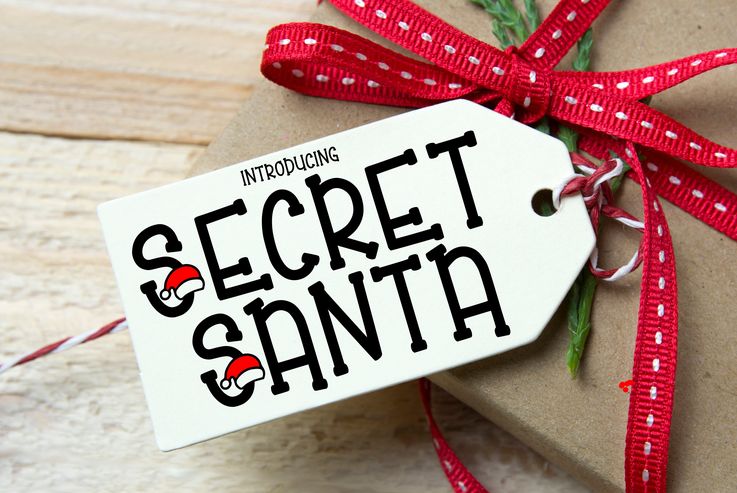 Idei de cadouri pentru jocul Secret Santa de la birou până în 500 de lei