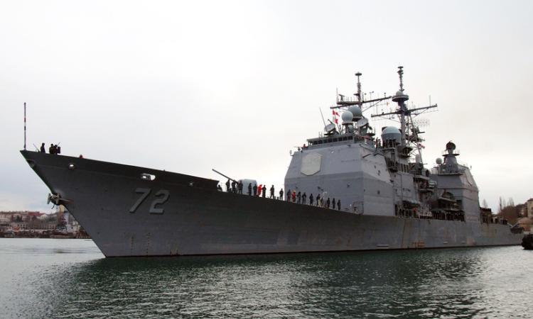 Vella Gulf вооружен ракетами Tomahawk, АСРОК, а также Standard-2 и Standard-3.  Фото: u-f.ru