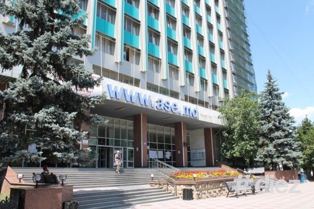Topul ”The QS World University Rankings® ” este un clasament al celor mai bune universități din lume realizat anual.