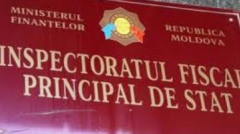 El a învinuit conducerea instituţiei de abuz de putere şi depăşirea atribuţiilor de serviciu.