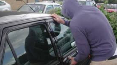 Tinerii sunt cercetaţi penal pentru răpirea mijlocului de transport. Ei riscăpână la 5 ani de închisoare.
