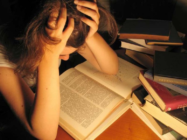  În Chişinău au început examenele de absolvire.