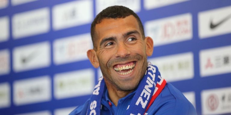 Tevez face glume pe seama chinezilor care l-au plătit regește. Foto: esquire.com