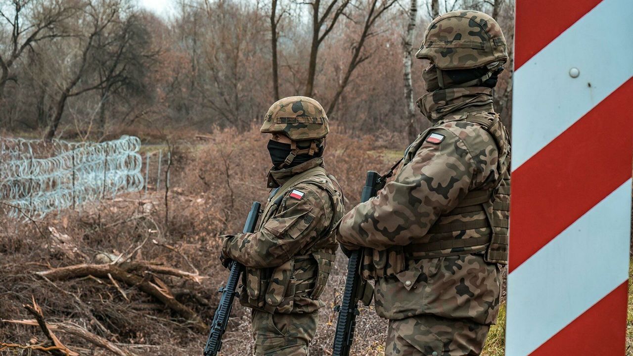 Чехия направит военных в Польшу для охраны границы с Беларусью.
