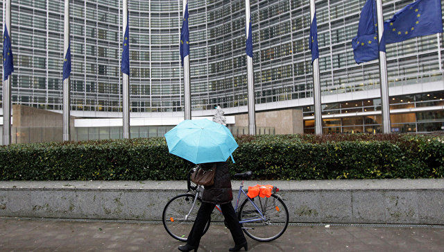 Еврокомиссия обеспокоена продвижением переговоров по Brexit.