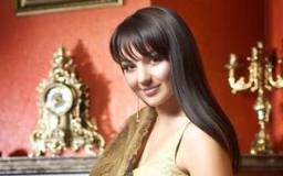 Împreună cu un partener, care, după cum susţine Cristy, nu îi este iubit, au pus pe picioare o agenţie de organizare a evenimentelor. 