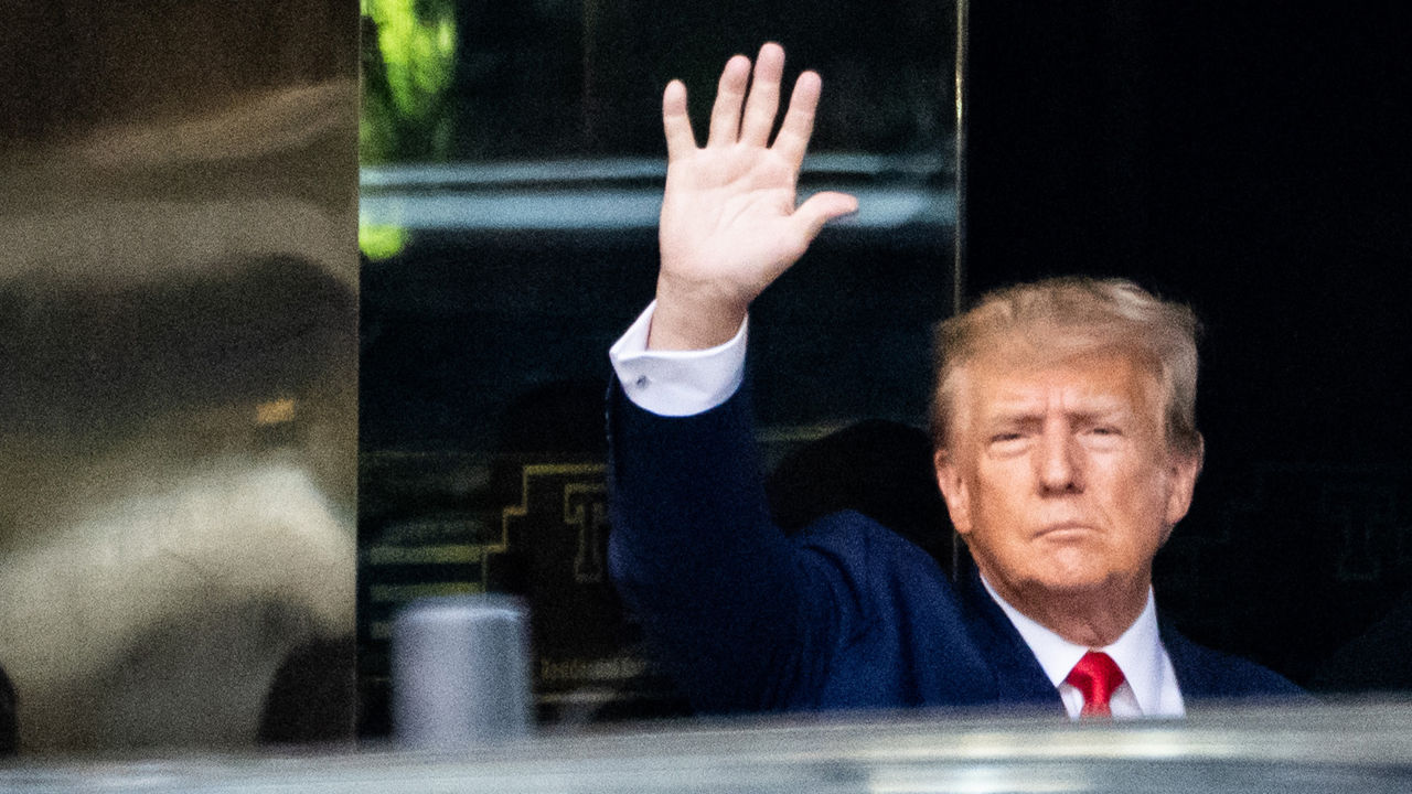 Дональд Трамп арестован перед предъявлением обвинений.