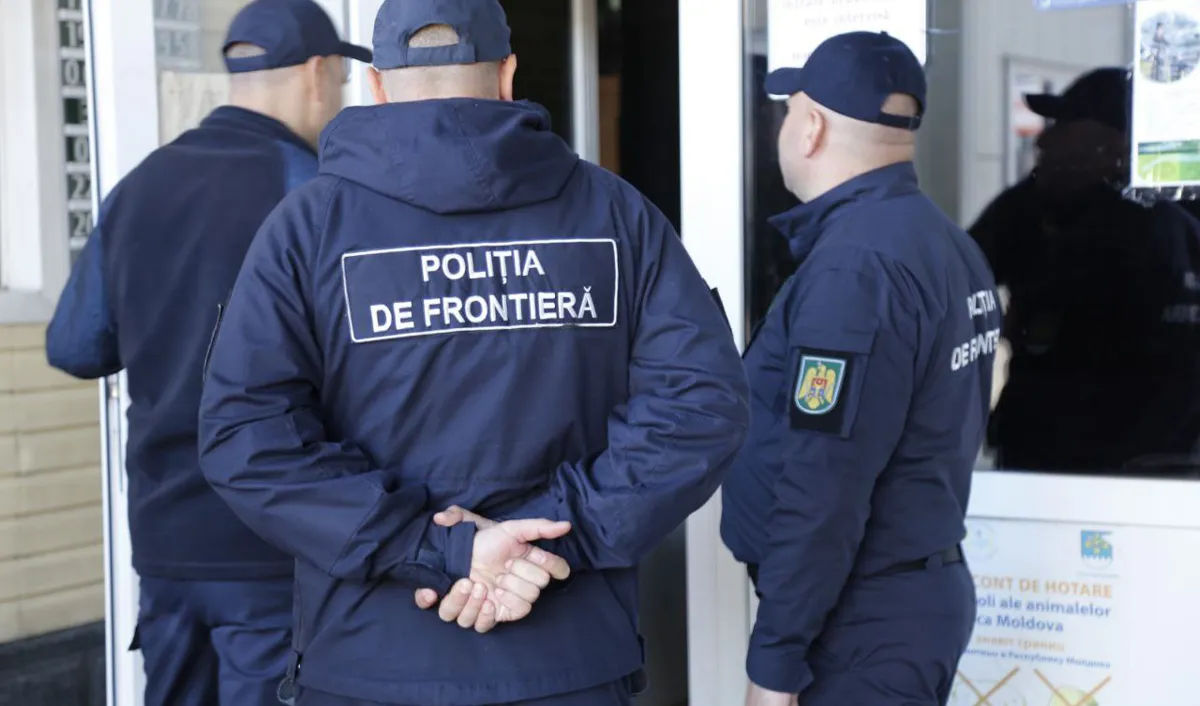 Se prevede alocarea a 500.000 de lei pe an pentru expulzarea străinilor.