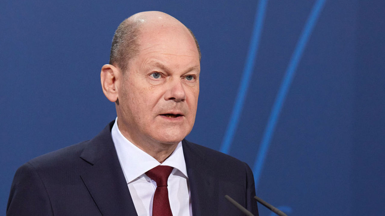 Канцлер ФРГ: Германия не признает результаты "референдумов".