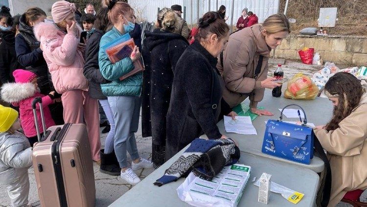 Молдова с 27 февраля получила более 1000 тонн гуманитарной помощи для беженцев.