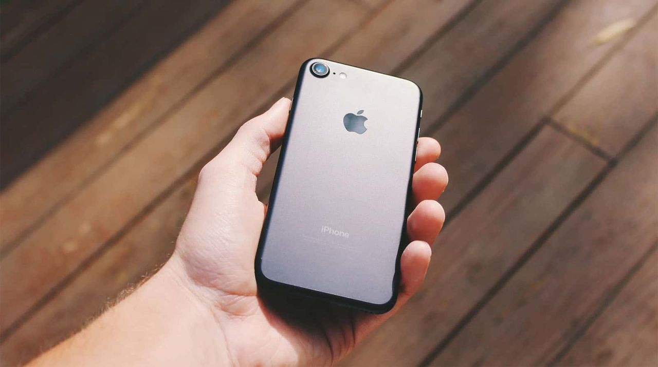 Apple начала производство долгожданного iPhone 9.