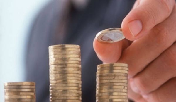 Veniturile la buget în anul 2017 vor creşte cu 11% până la 32,8 miliarde de lei la o creştere a PIB de doar 3%.