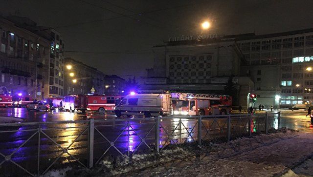 После взрыва в Петербурге возбуждено уголовное дело о покушении на убийство.