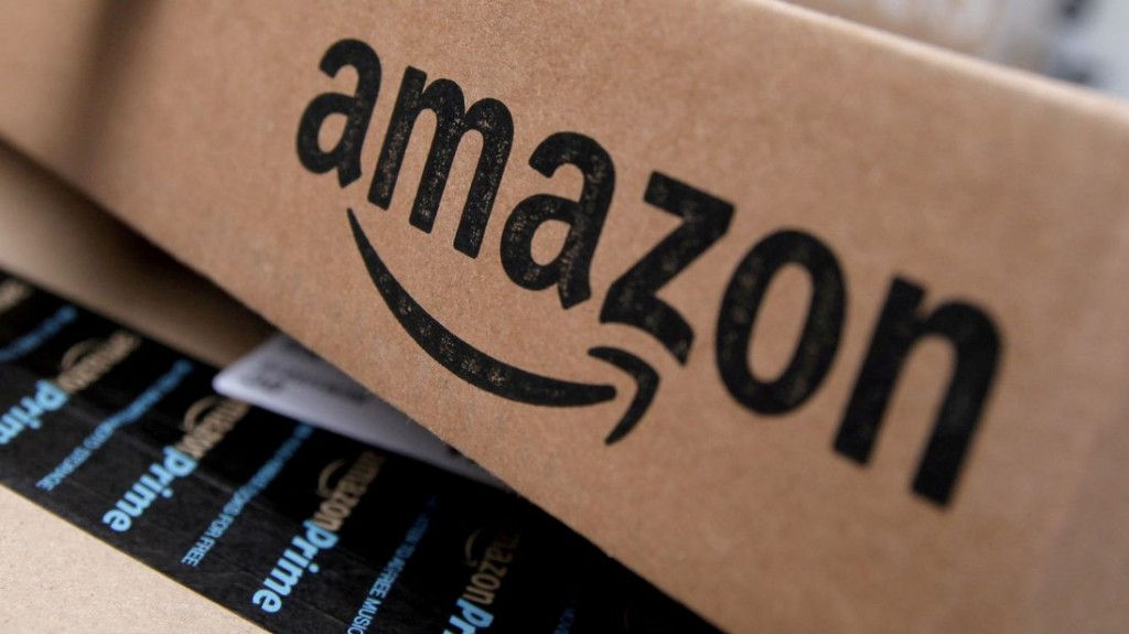 Amazon подала в суд на мошенников, которые украли у компании миллионы с помощью ее бывших сотрудников.