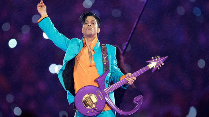 Pantone Color Institute a creat noua nuanţă pentru a cinsti memoria celebrului cântăreţ Prince.